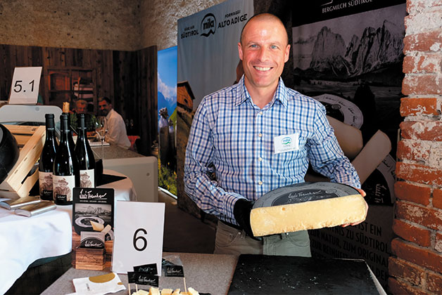 Ludwig Tschurtschenthaler am Mila Stand auf der Heiderbeck Messe