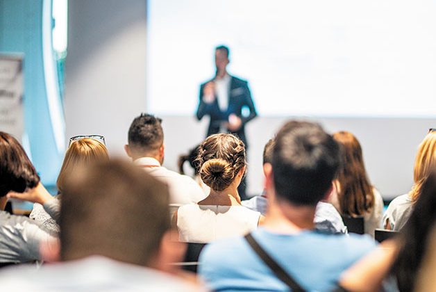 Mitarbeiter bei einer Weiterbildung in der Heiderbeck Akademie